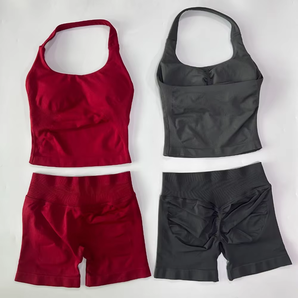 Ensemble de sport 2 pièces sans logo pour femme : haut dos nu à licou et short taille haute sans couture