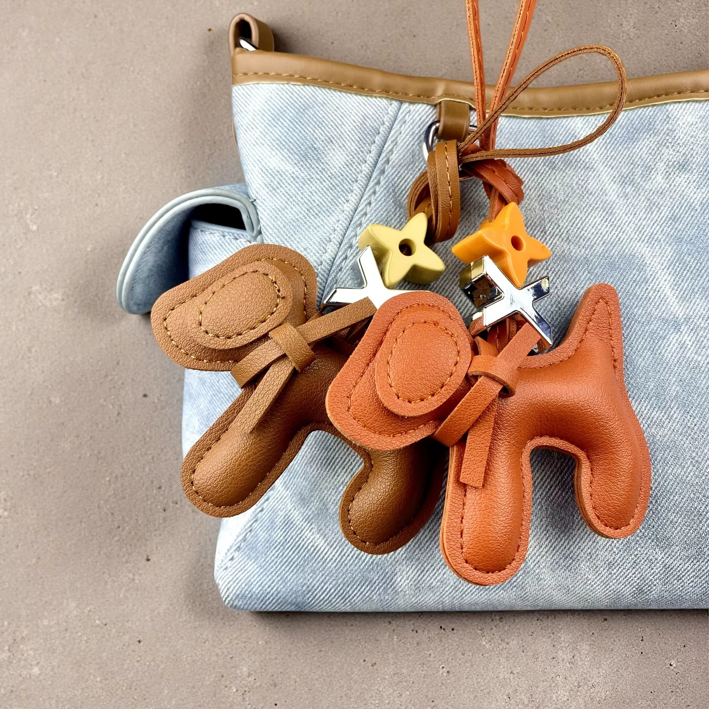 Mignon porte-clés en cuir PU pour sac – Pendentif chiot pour sac – Accessoire animalier – Cadeau pour les amoureux des chiens/amis/famille – Boho/Y2K/Streetwear