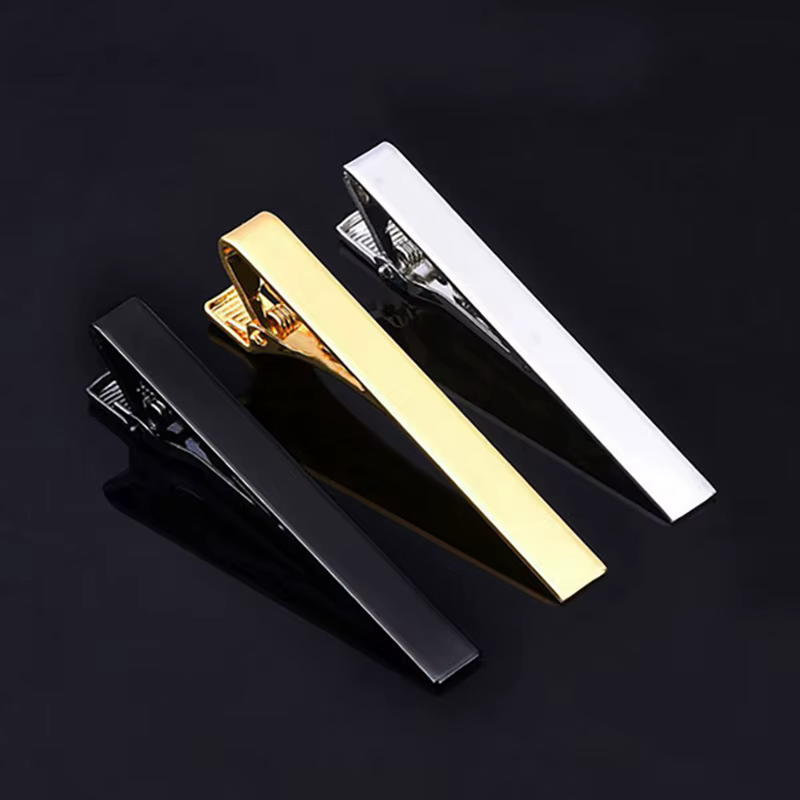 Pince à cravate pour homme, accessoire de mode, style élégant, en métal, avec fermoir simple et pratique, pour col de chemise