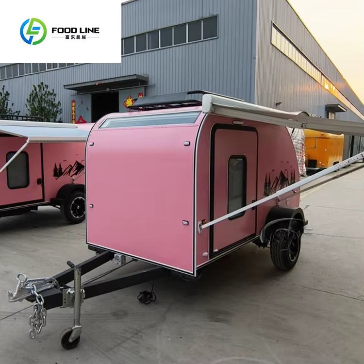 Caravane tout-terrain, camping-car et RV, remorque de camping pour voyages