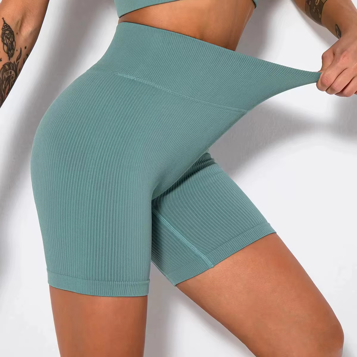 Short de sport tricoté sans couture