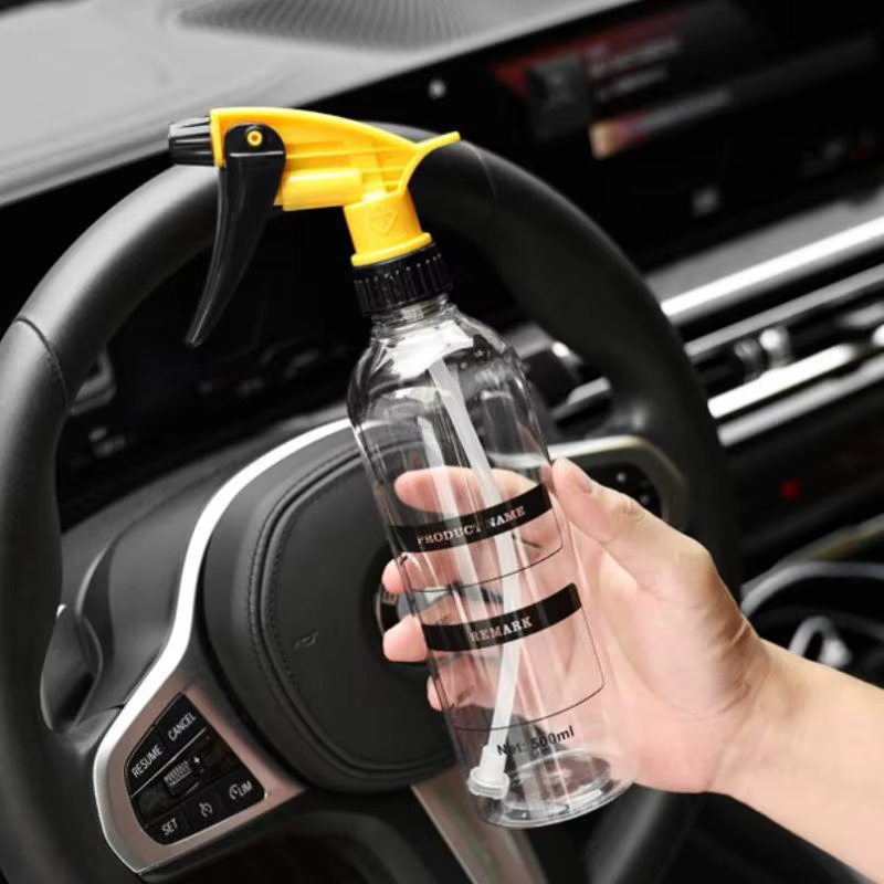 Bouteille pulvérisatrice de haute qualité de 500 ml, résistante aux acides et aux alcalis, idéale pour une utilisation professionnelle en salon