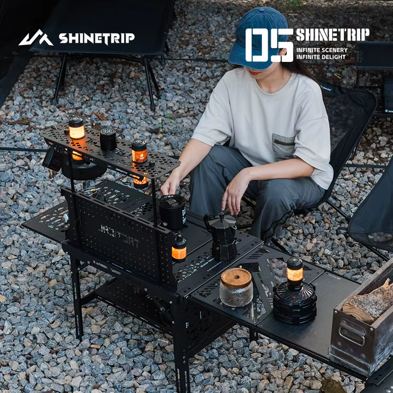 Accessoires de table de camping tactique d'extérieur ShineTrip : Table pliable intégrée en alliage d'aluminium IGT avec barre transversale et plateau stratifié