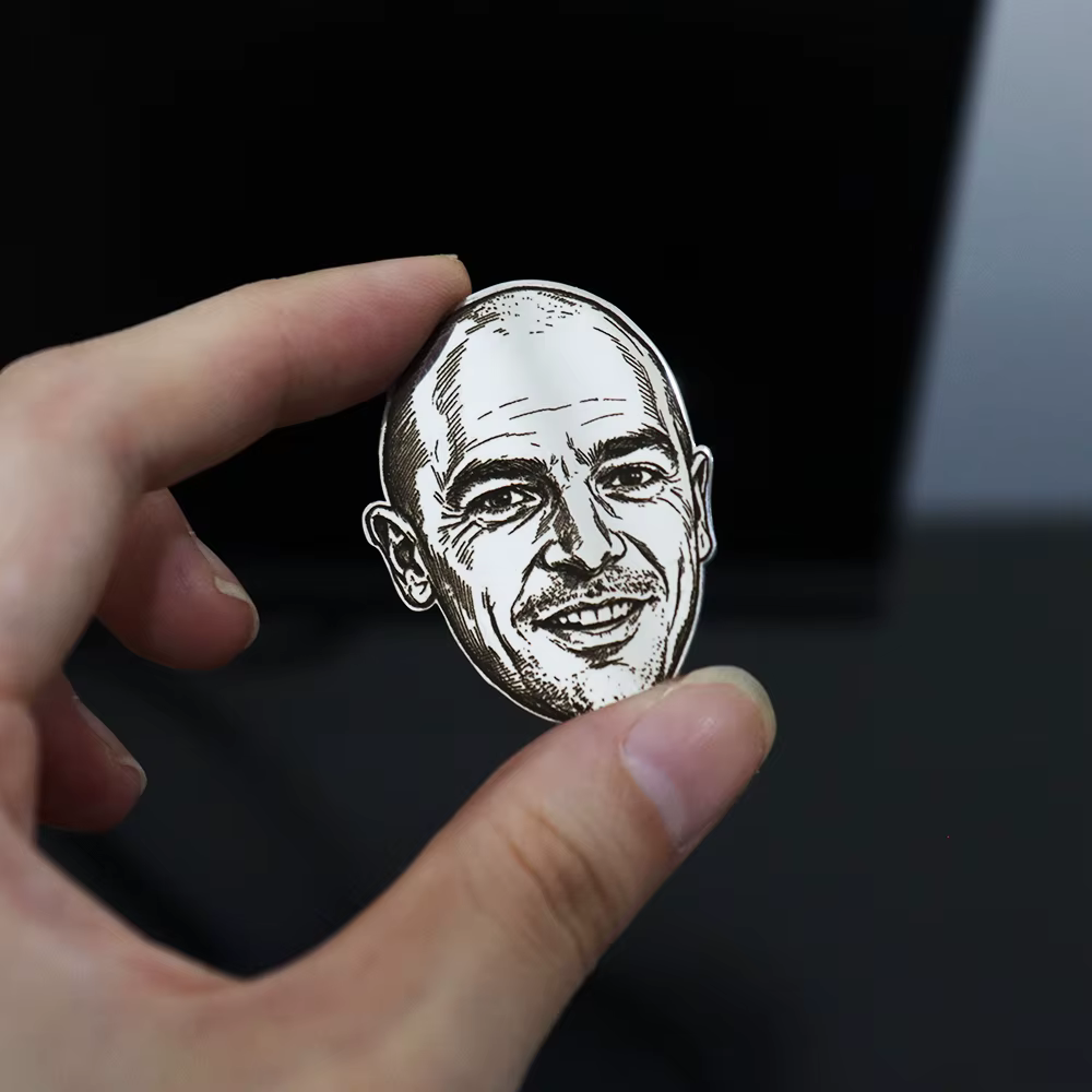 Broches personnalisées avec portrait, logo/image, épingles personnalisables, accessoires de mode pour hommes et femmes, badges, bijoux, cadeaux pour amis