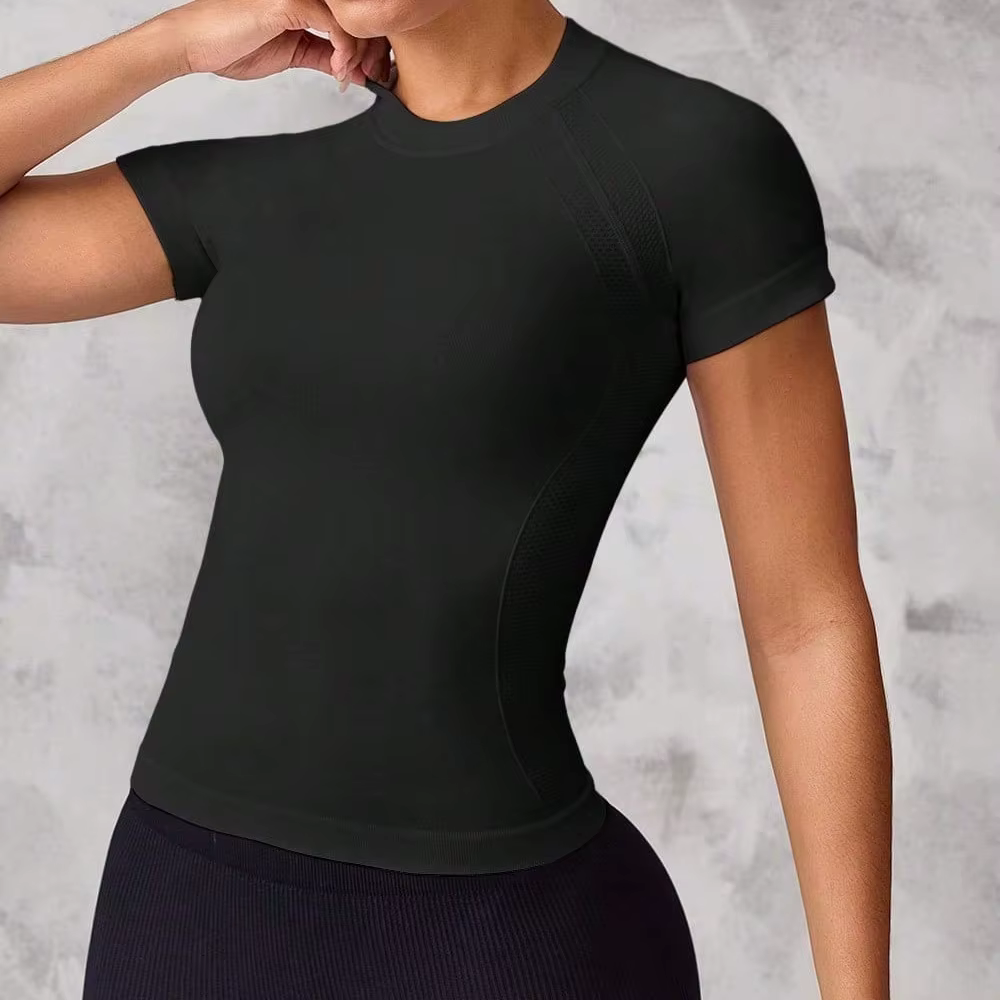 Haut de sport à manches courtes pour femmes