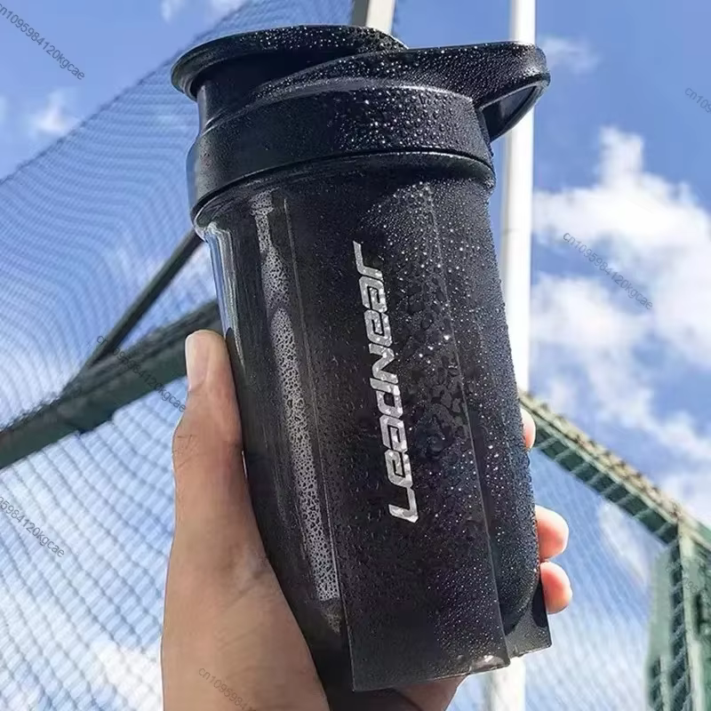 Tasse de mélange de poudre de protéine de secousse extérieure Portable + boule en spirale bouteille de boisson de
