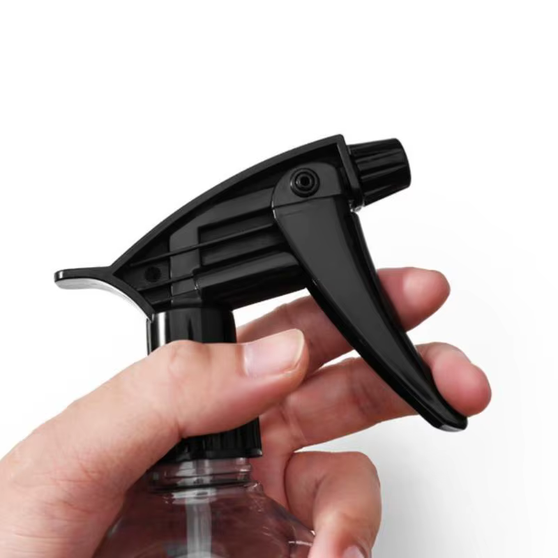 Bouteille pulvérisatrice portable de 500 ml résistante aux acides et aux alcalis pour l'entretien du jardin