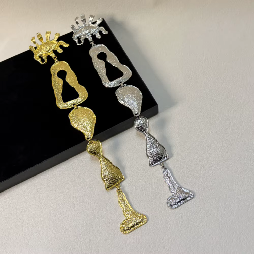 Broches et épingles vintage en alliage métallique abstrait pour femmes, bijoux fantaisie, accessoires de manteau imposants