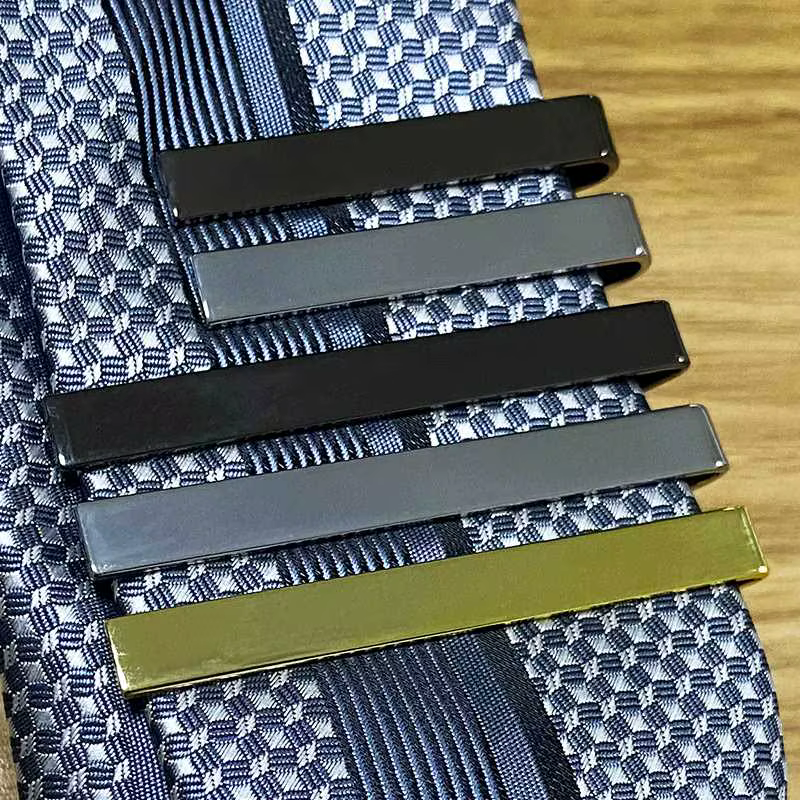Pince à cravate pour homme, accessoire de mode, style élégant, en métal, avec fermoir simple et pratique, pour col de chemise