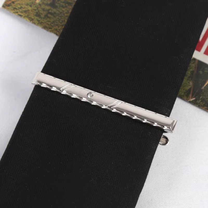 Pinces à cravate pour hommes, accessoires de cravate, mode métal couleur argent, fermoir à barre Simple, fermoir pratique, épingle à cravate, Clip de collier