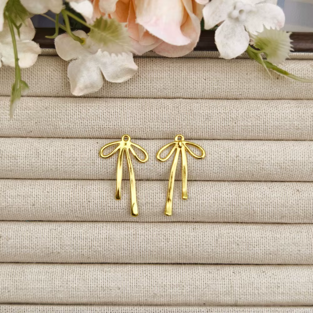 Accessoires mignons en métal doré en forme de nœud, matériaux de bricolage en gros, accessoires DIY, porte-clés, peuvent être librement assortis, décoration, cadeau