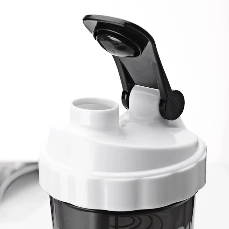 Bouteille de shaker de protéines pour le sport et la salle