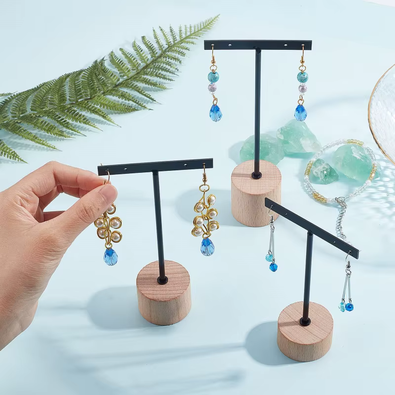 Présentoir de boucles d'oreilles en métal, support à bijoux avec Base ronde en bois, supports suspendus pour boucles d'oreilles, organisateur de bijoux