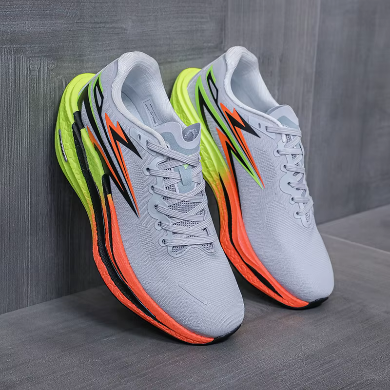 Chaussures de course pour hommes avec plaque en carbone