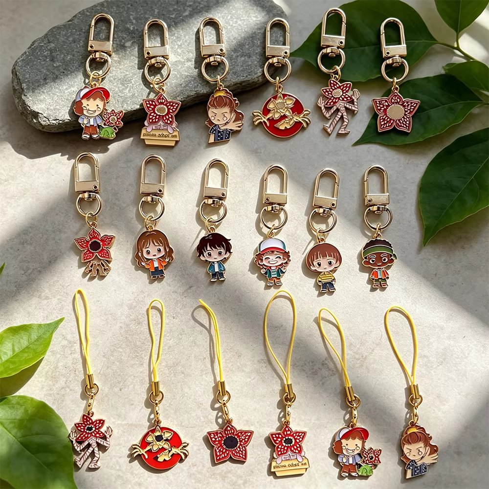 Porte-clés Stranger Things, pendentif en métal, Will Byers, Mike Wheeler, Demogorgon, personnage de dessin animé, Cosplay, ensemble cadeau Y2K fait à la main, 6 pièces