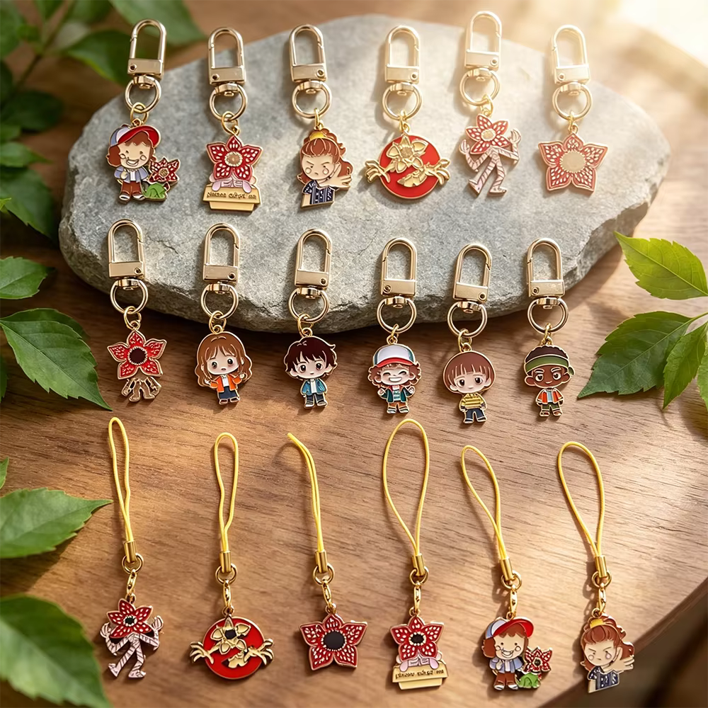 Porte-clés Stranger Things, pendentif en métal, Will Byers, Mike Wheeler, Demogorgon, personnage de dessin animé, Cosplay, ensemble cadeau Y2K fait à la main, 6 pièces