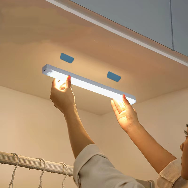 Lampe LED sans fil avec capteur de mouvement, Rechargeable par USB, veilleuse à Induction, Portable, sans fil, magnétique, pour armoire, cuisine