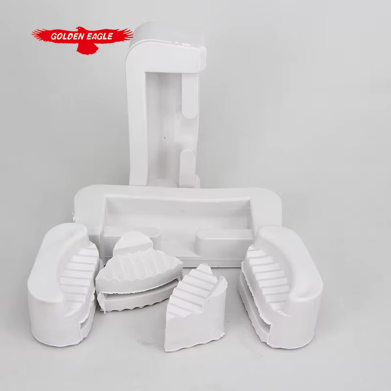 Accessoires pour machines à coudre industrielles : Patins synchronisés à 6 points, patins d'angle, bac à huile et caoutchouc antichoc