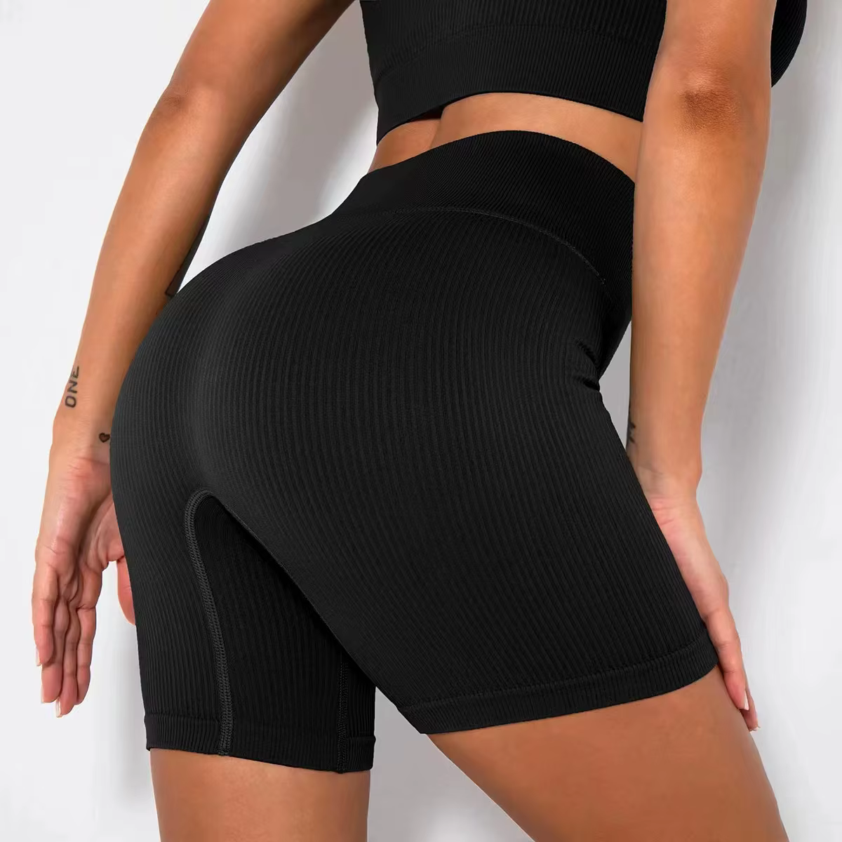 Short de sport tricoté sans couture