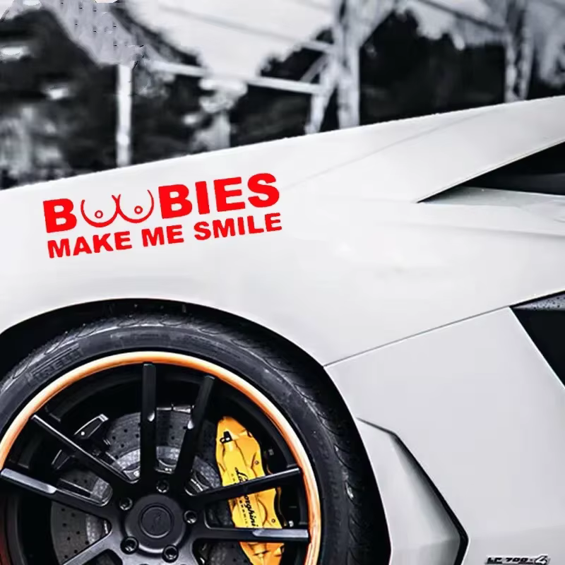 Autocollant de voiture « BOOBIES Make Me Smile », film vinyle amusant pour carrosserie, pare-chocs, fenêtres, moto, ordinateur portable, murs, accessoires de tuning automobile