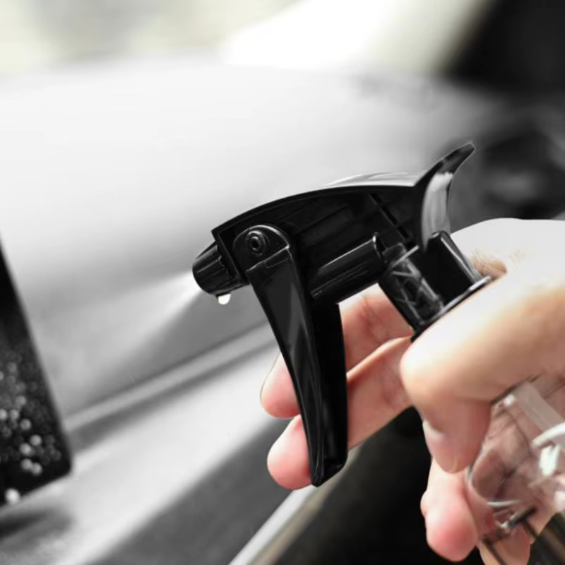 Bouteille pulvérisatrice portable de 500 ml résistante aux acides et aux alcalis pour l'entretien du jardin