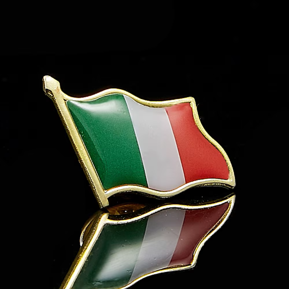 Broche drapeau 3D vague d'italie, Badge doré pour sac, drapeaux italiens, vêtements/sac, broche à revers