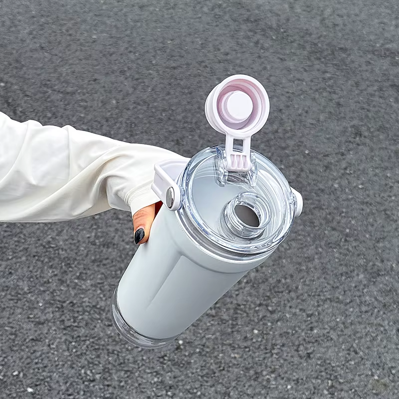 Tasse isolée de sport en acier inoxydable
