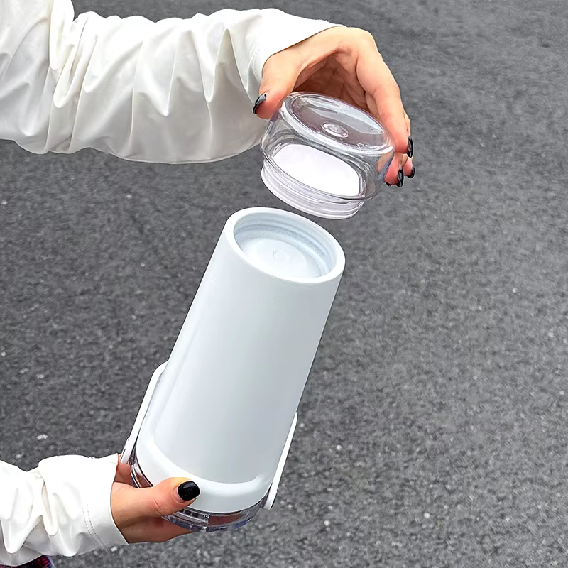 Tasse isolée de sport en acier inoxydable