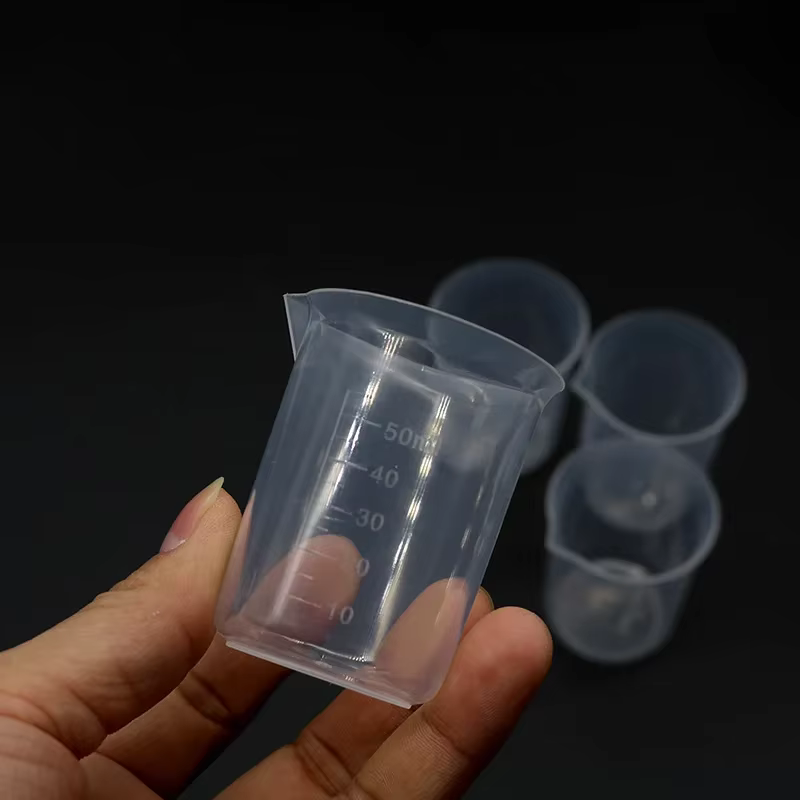 5 pièces de 50ML petit bécher laboratoire chimique en plastique sel bécher Transparent épaissi avec bec