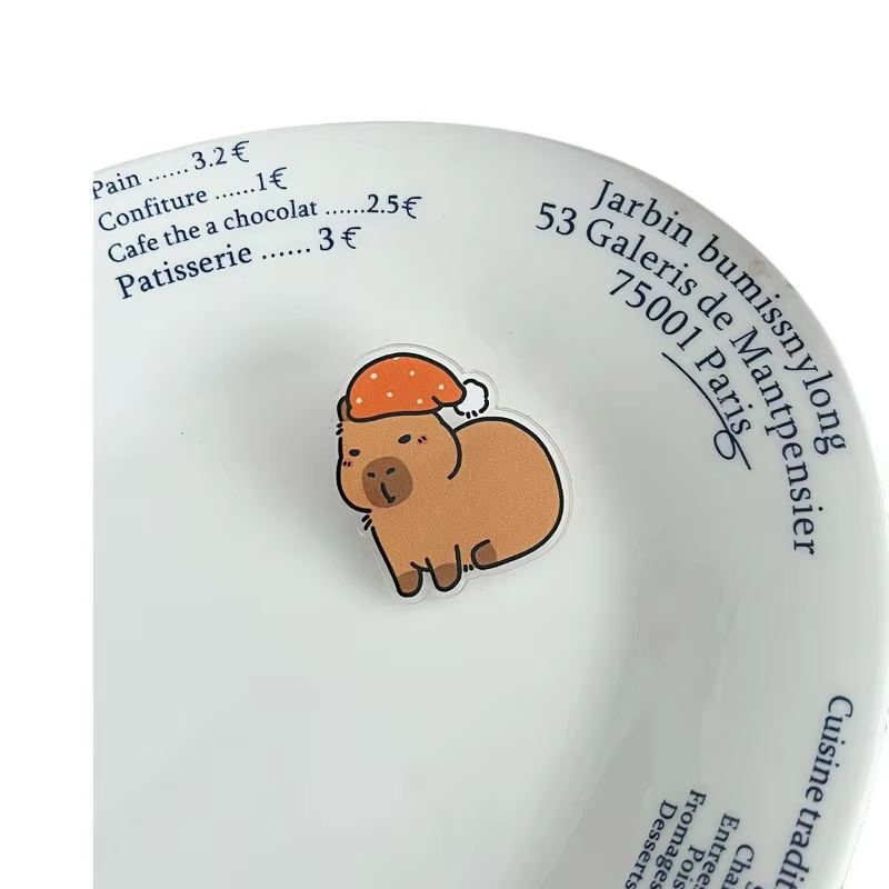 Broches de dessin animé Capybara Kawaii, bijoux en acrylique, accessoires polyvalents, Badges à revers de forme mignonne, décoration cadeau pour enfants