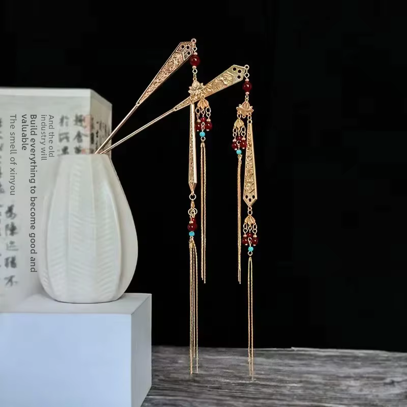 Épingle à cheveux de style chinois ancien, accessoire pour chignon Lotus de la prospérité, avec long pompon, épingle Hanfu, accessoires capillaires traditionnels de mariage