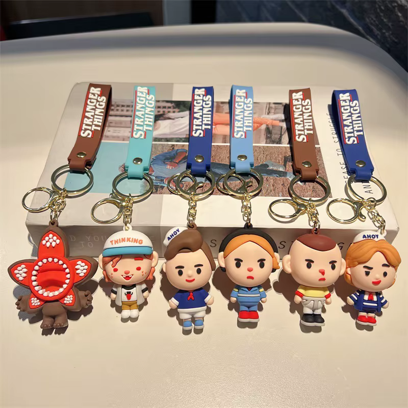 Porte-clés de voiture Stranger Things Anime, décoration mignonne, fleur cannibale, poupée Darth Eddie Munson, cadeau d'anniversaire